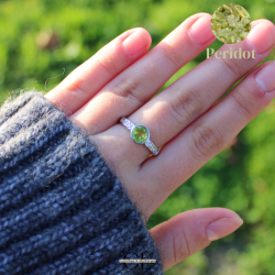 Bague en cuivre blanc ajustable facetté Péridot AA